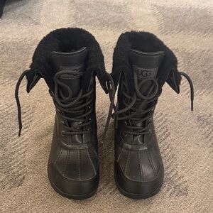 UGG unisex winter and snow waterproof boots for kids